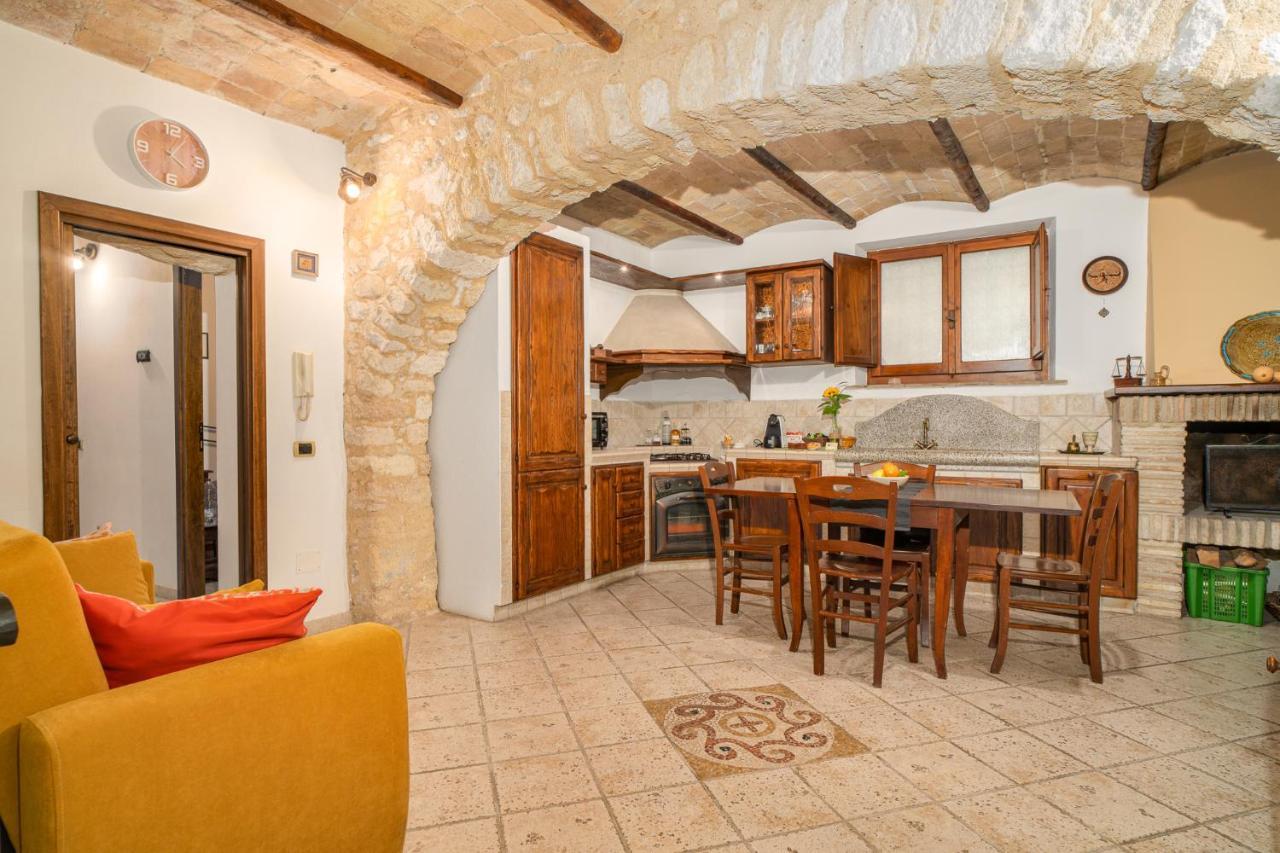 タルクイーニア La Casa Dell' Etruscoヴィラ エクステリア 写真